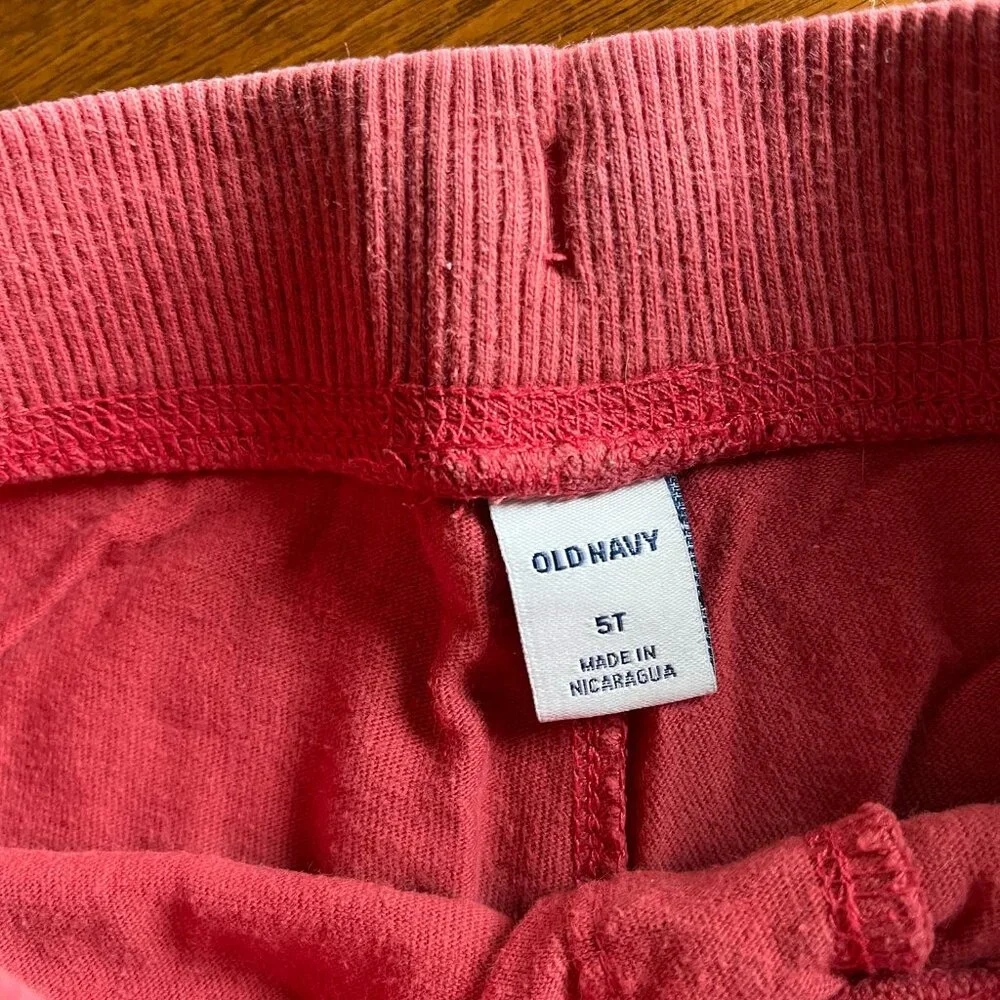 Old Navy play salmon and gray shorts 5